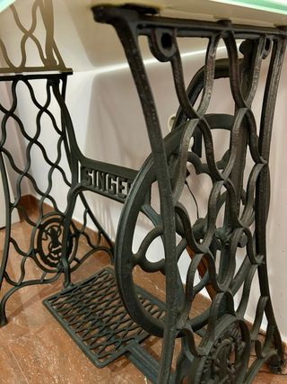 Mesa vintage máquina de coser Singer