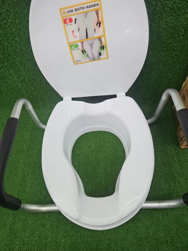 Assento Elevador WC PEPE Mobility com Asas