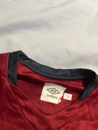 Camiseta Umbro Roja