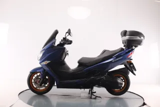 SUZUKI BURGMAN AN400 2025