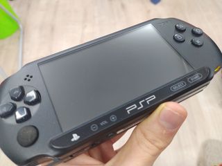 Consola Sony PSP Street E1004 Negra PAL