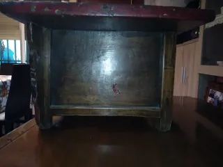 Mesa baja madera lacada roja y negra