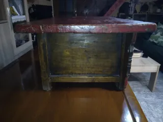 Mesa baja madera lacada roja y negra