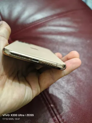 iPhone 11 Pro Max 64GB Dorado