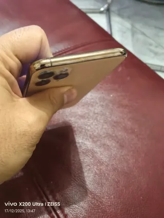 iPhone 11 Pro Max 64GB Dorado