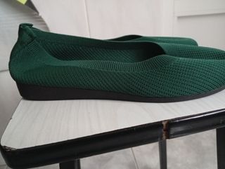 Bailarinas verdes mujer.  Están sin usar.