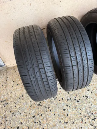 Neumáticos 235/55 R17 97W como nuevos