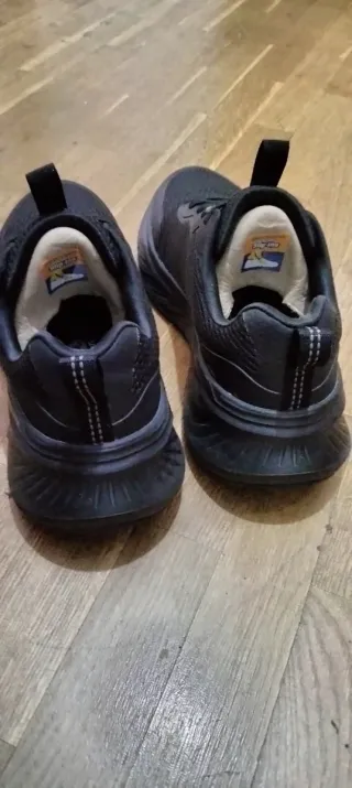 Zapatos de hombre negros