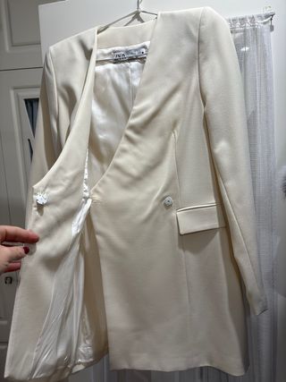 Vestido Chaqueta Zara Beige