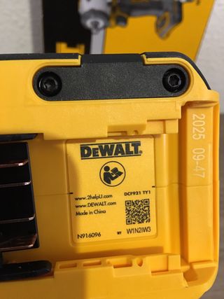 Llave de Impacto DeWalt DCF921