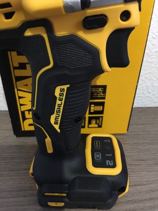 Llave de Impacto DeWalt DCF921
