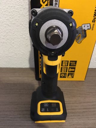 Llave de Impacto DeWalt DCF921