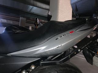 Kawasaki Z750S Plata