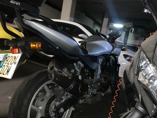 Kawasaki Z750S Plata