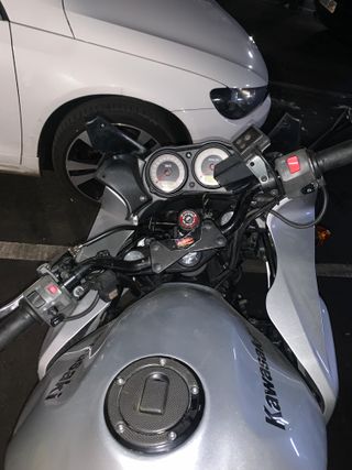 Kawasaki Z750S Plata