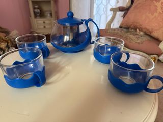 Set teiera con 4 tazze in vetro e silicone