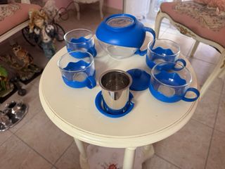 Set teiera con 4 tazze in vetro e silicone