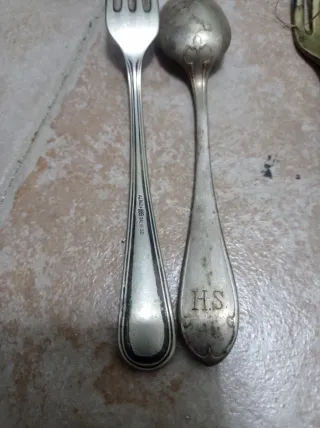 Set Cubiertos Vintage Metal Dorado y Plateado