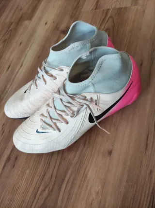 Botas de fútbol Nike Phantom Luna Rosa