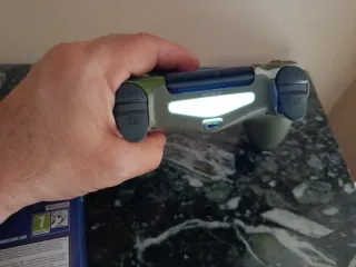 Pack ps4 juego + Mando DualShock 4 v2