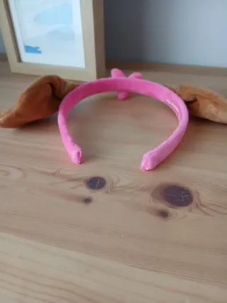 Diadema con orejas de peluche rosa