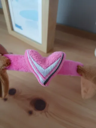 Diadema con orejas de peluche rosa
