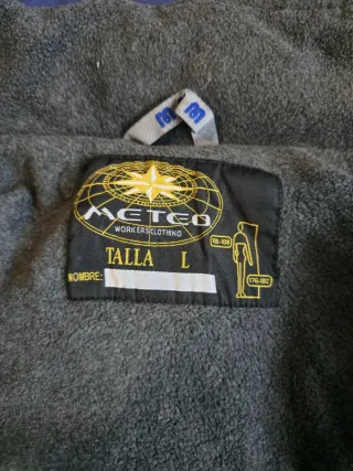 Cazadora impermeable de tabajo roja y gris