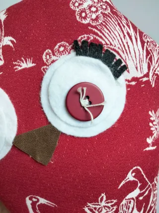 Gufo fermaporta in stoffa rosso e bianco