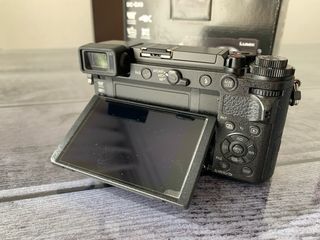 Cámara Panasonic Lumix DC-GX9 Negra