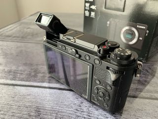 Cámara Panasonic Lumix DC-GX9 Negra