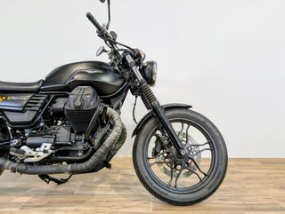 MOTO GUZZI V7 III STONE 2017