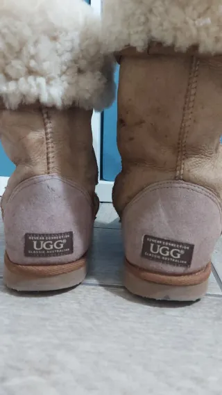 Stivali UGG classici beige/marrone