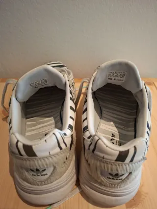 Zapatillas Adidas Cebra Talla 39 1/3