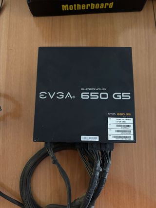 Fuente EVGA SuperNOVA 650 G5 Modular