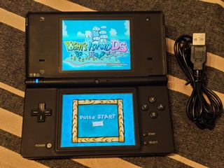 Nintendo DSi con juegos