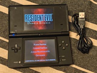 Nintendo DSi con juegos