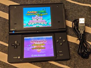 Nintendo DSi con juegos