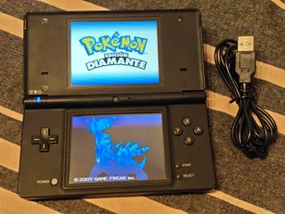 Nintendo DSi con juegos