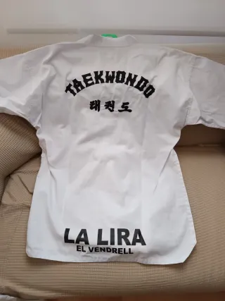 Ropa y Protecciones Taekwondo IKARA