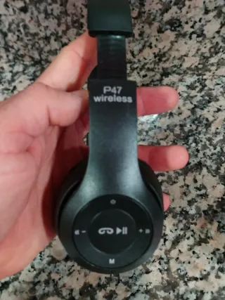 Auriculares deportivos P47 ranura Microsd 32GB