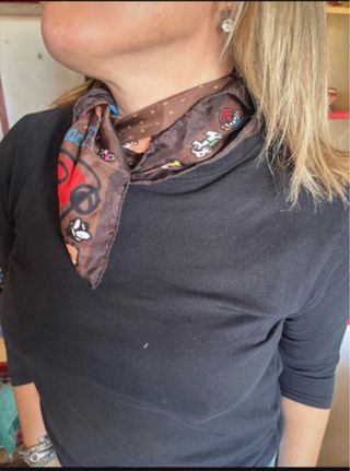 Foulard Braccialini marrone con pois e disegni