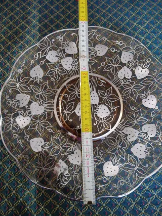 Piatto centrotavola con argento sovrapposto