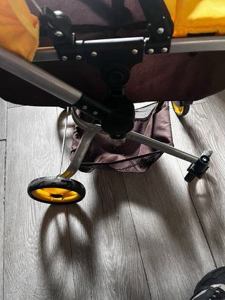 Carrito de bebé Miyo amarillo