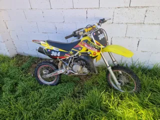 Suzuki RM65 Motocross Amarillo