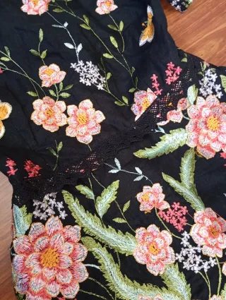 Vestido Zara bordado flores y encajes