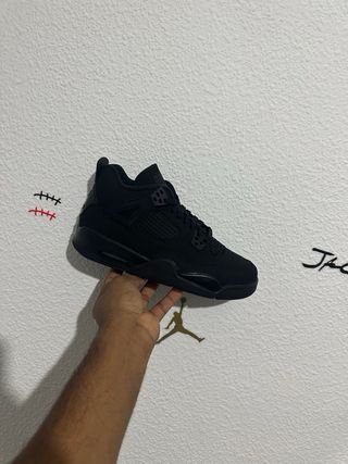 Air Jordan 4 Black Cat