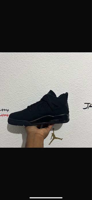 Air Jordan 4 Black Cat