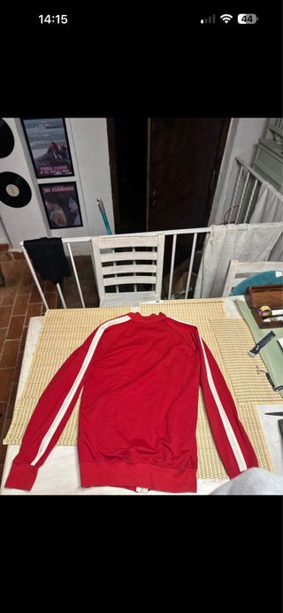 Chaqueta Nike Roja con Rayas Blancas