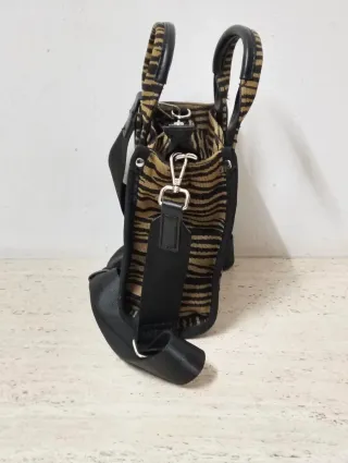 Bolso Parfois estampado cebra