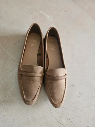 Mocasines caramelo ante SFERA